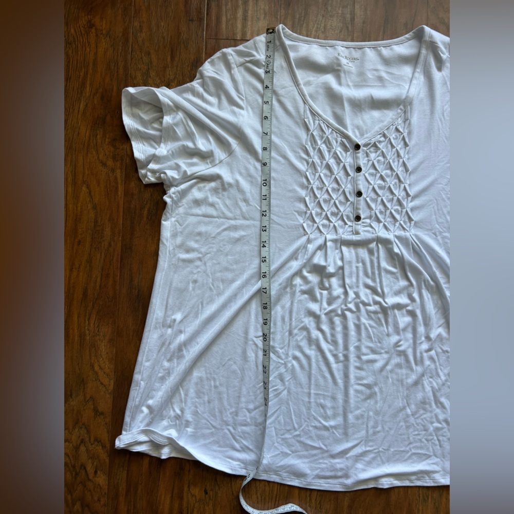Women’s Blouses in White and Orange Short Sleeve Tops Bundle of Three XXL 2X - Picture 3 of 16